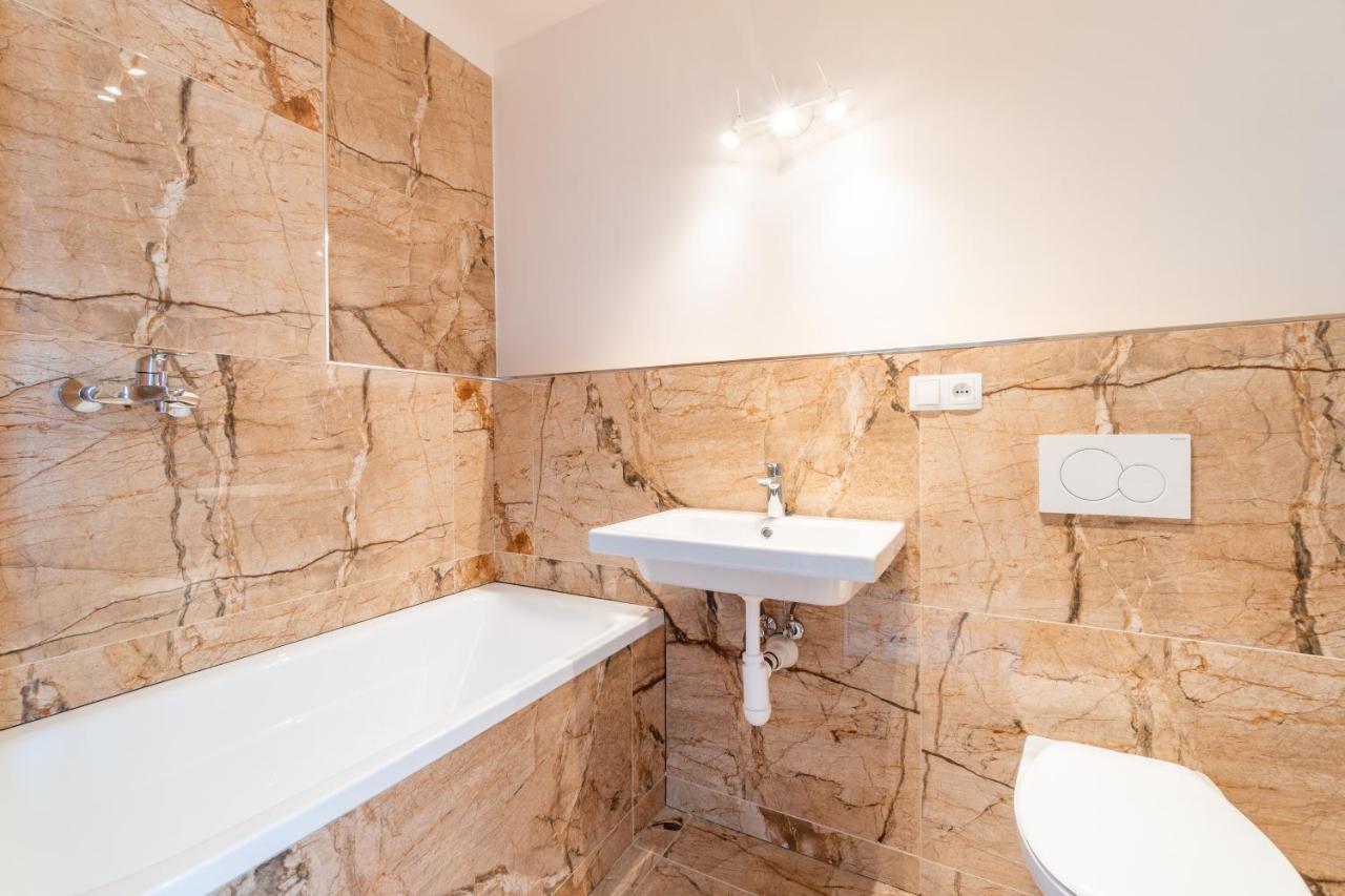 Penthouse # 81 With Panoramic City View In Elite Rezidence With Free Parking Praag Buitenkant foto